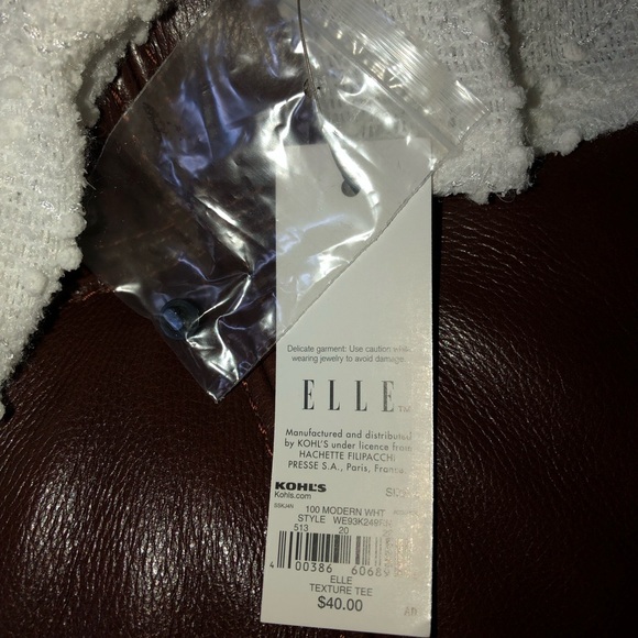 Elle Modern White Textured Tee. Interior Lined with Sequins. NWT. Large - Picture 5 of 6